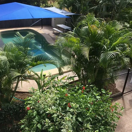 Tropical Palms Resort & 4Wd Hire-2